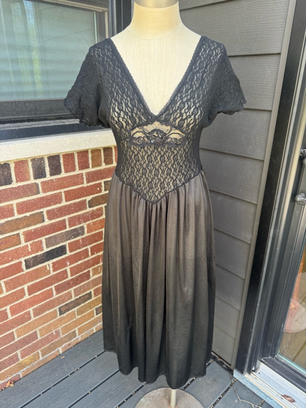 VTG Black Lace Nightgown | Medium | Midi Dress | 70s | Cinema Etoile | Intimates